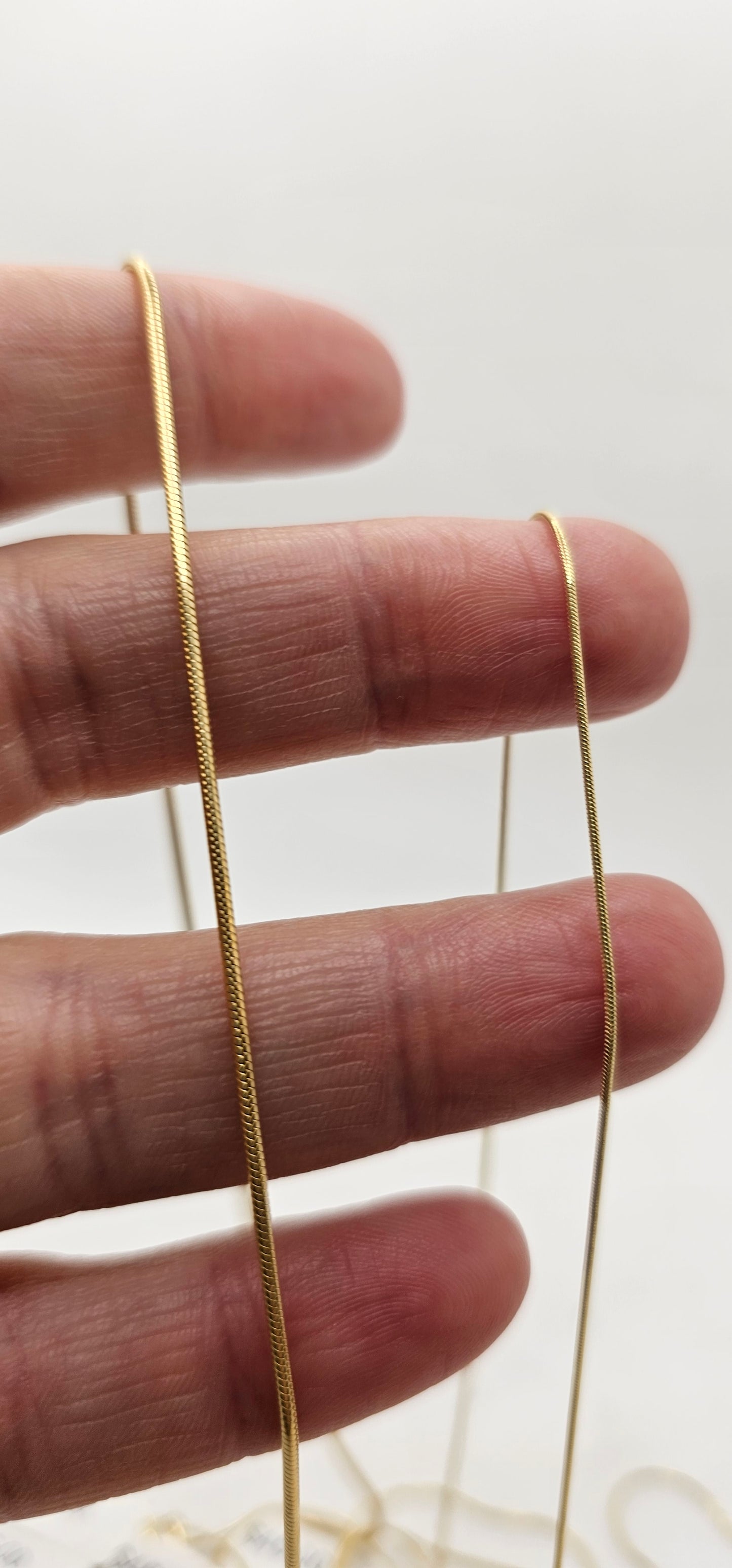 Gold Plain Necklace- 14-15 Inches