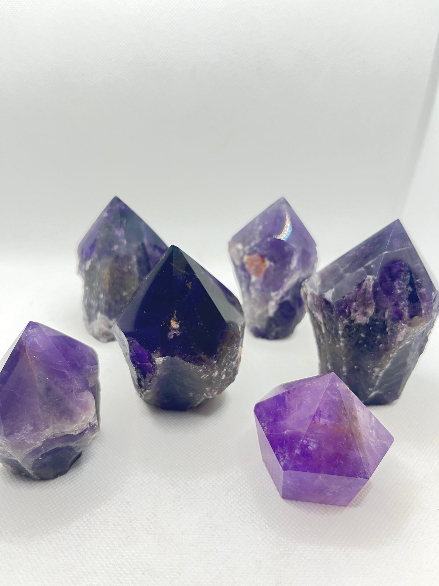 Amethyst Point Cut Base Medium