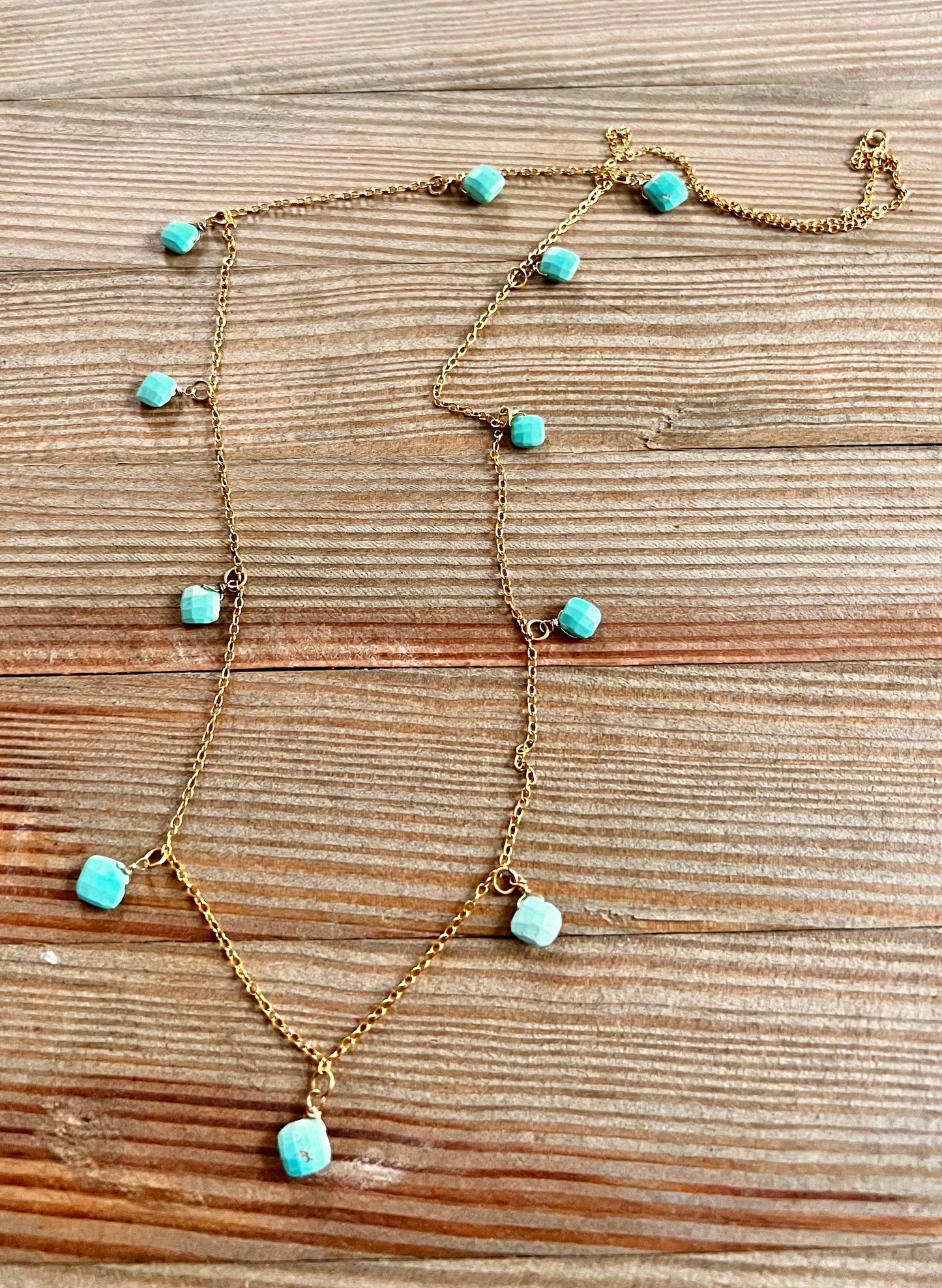 On Point- turquoise gold chain necklace