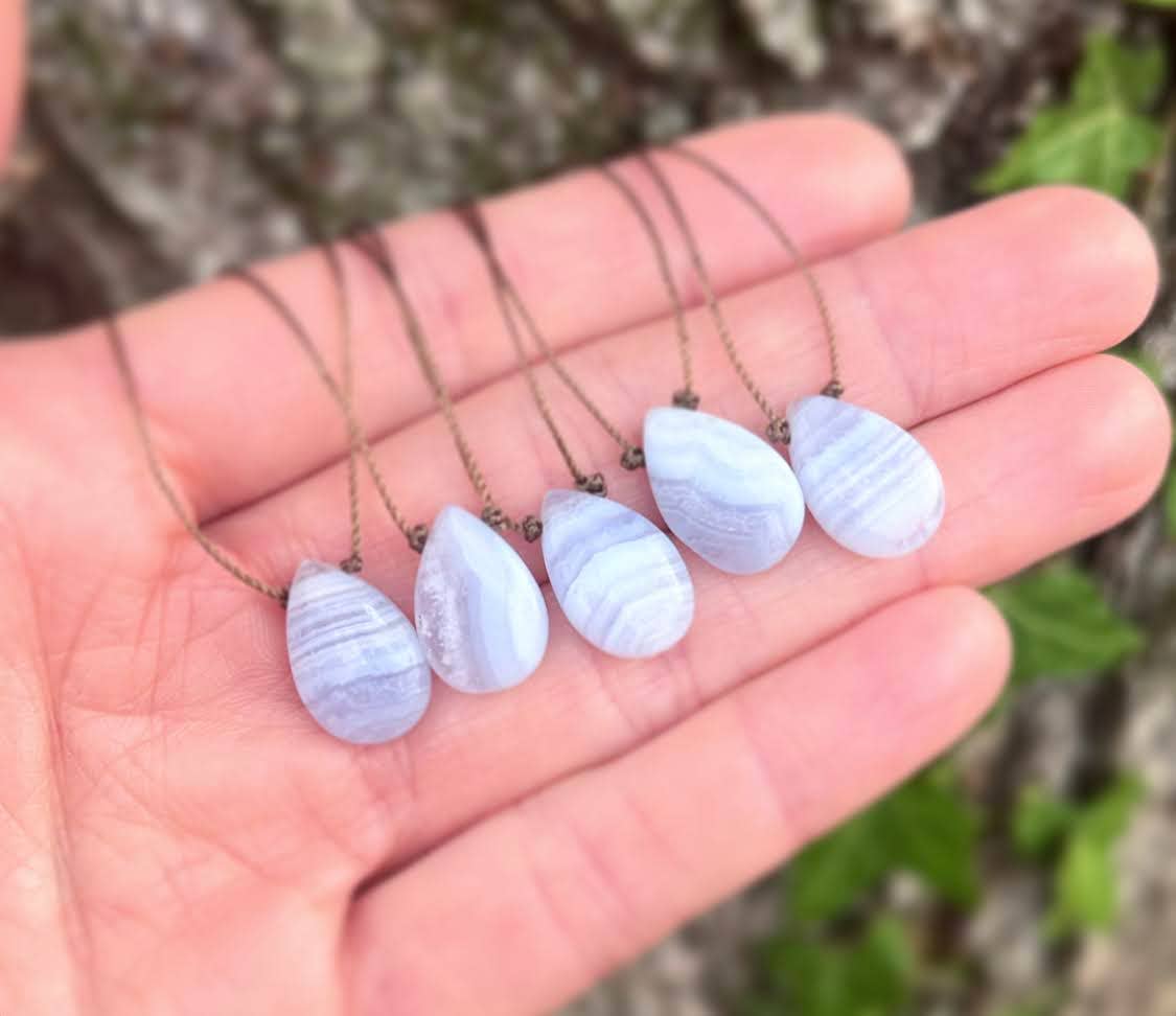 Blue Lace Agate Smooth Teardrop Cord Necklace : 16, 18 inches in legnth