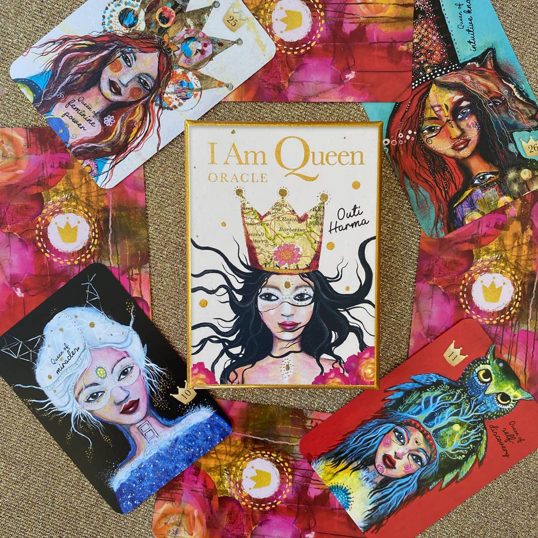 I Am Queen Oracle by Outi Harma: Flashcards; 128 pages / English
