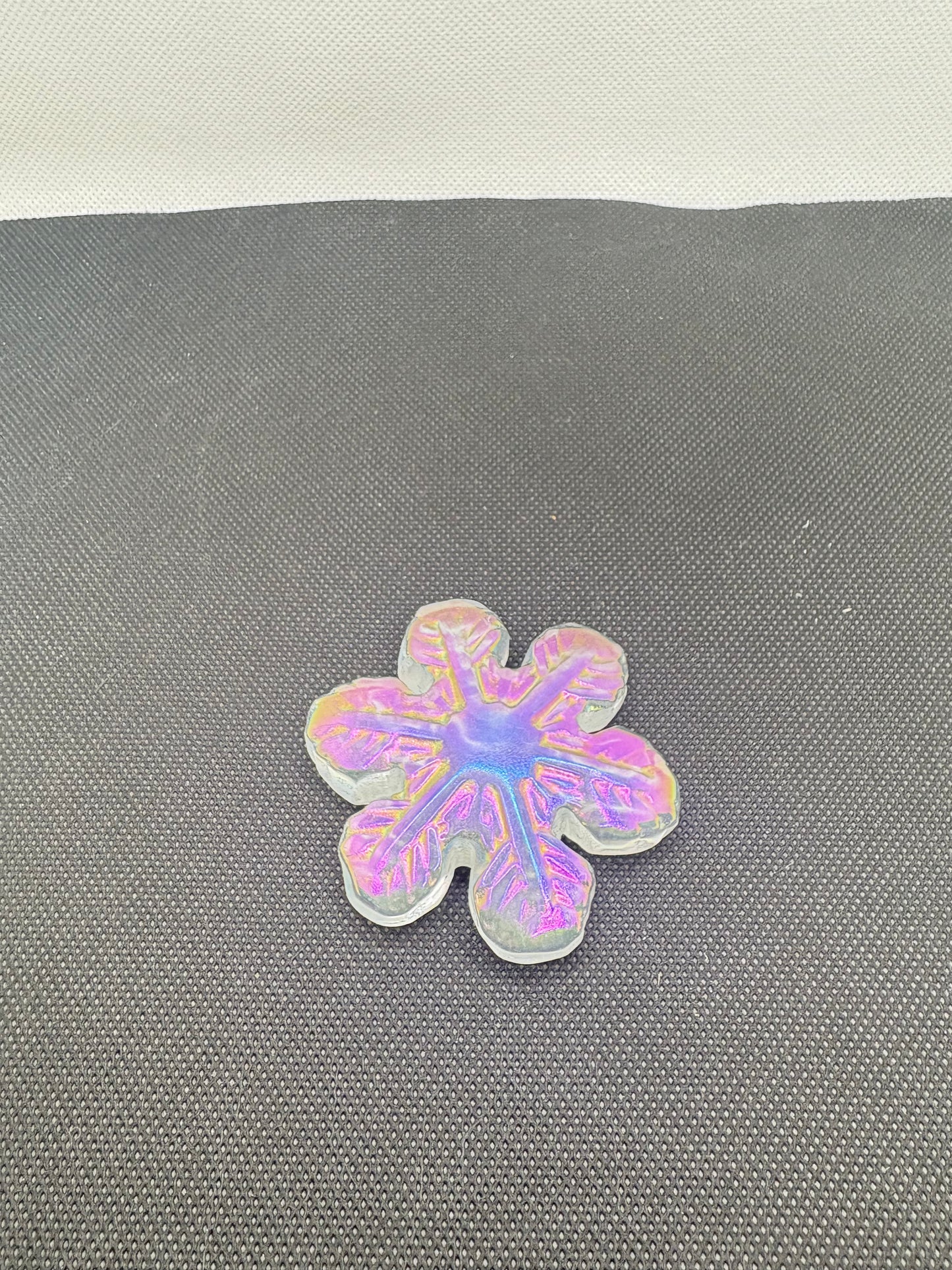 Aura Quartz Snowflake 2.5"