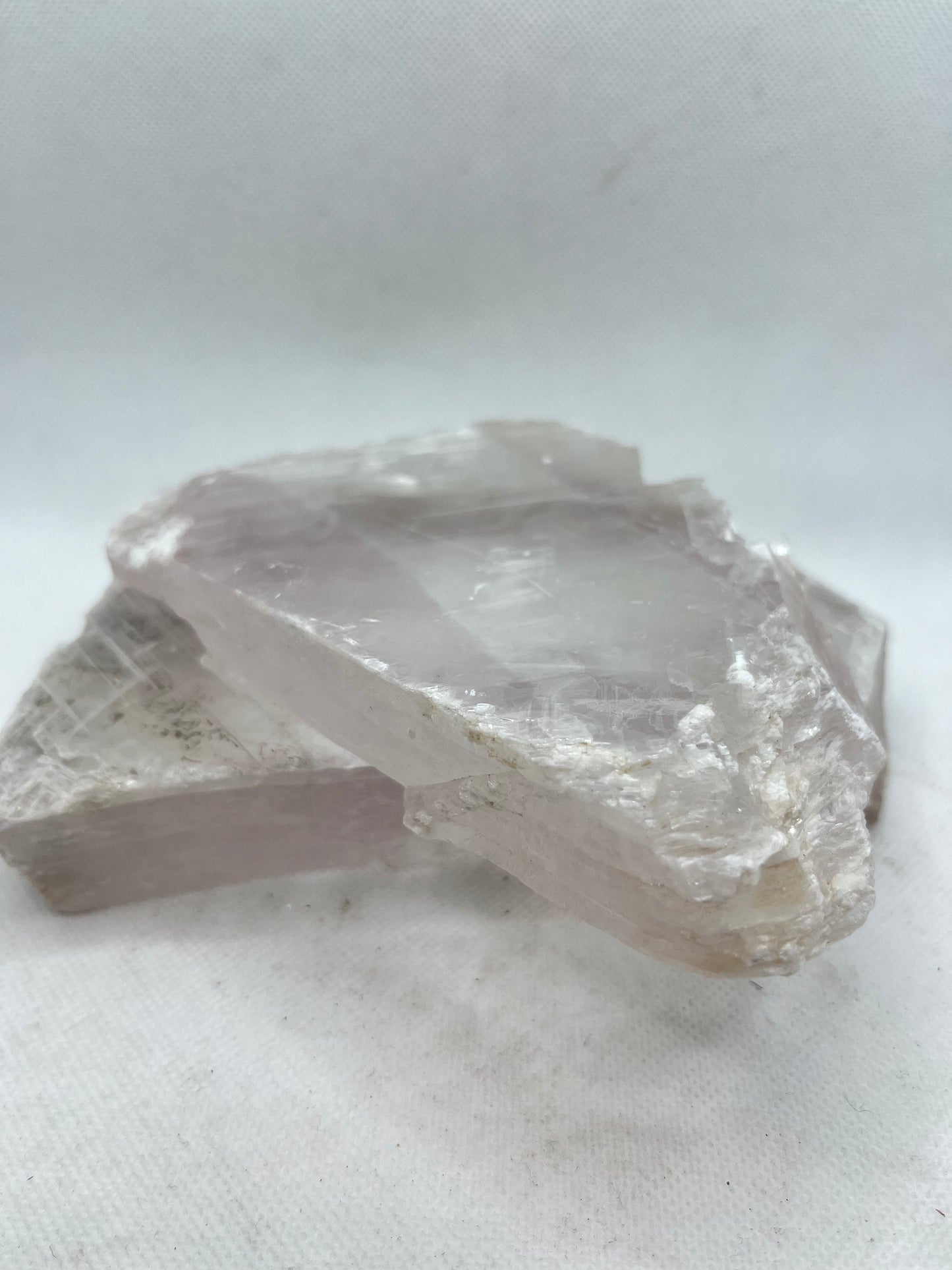 Lithium in Selenite