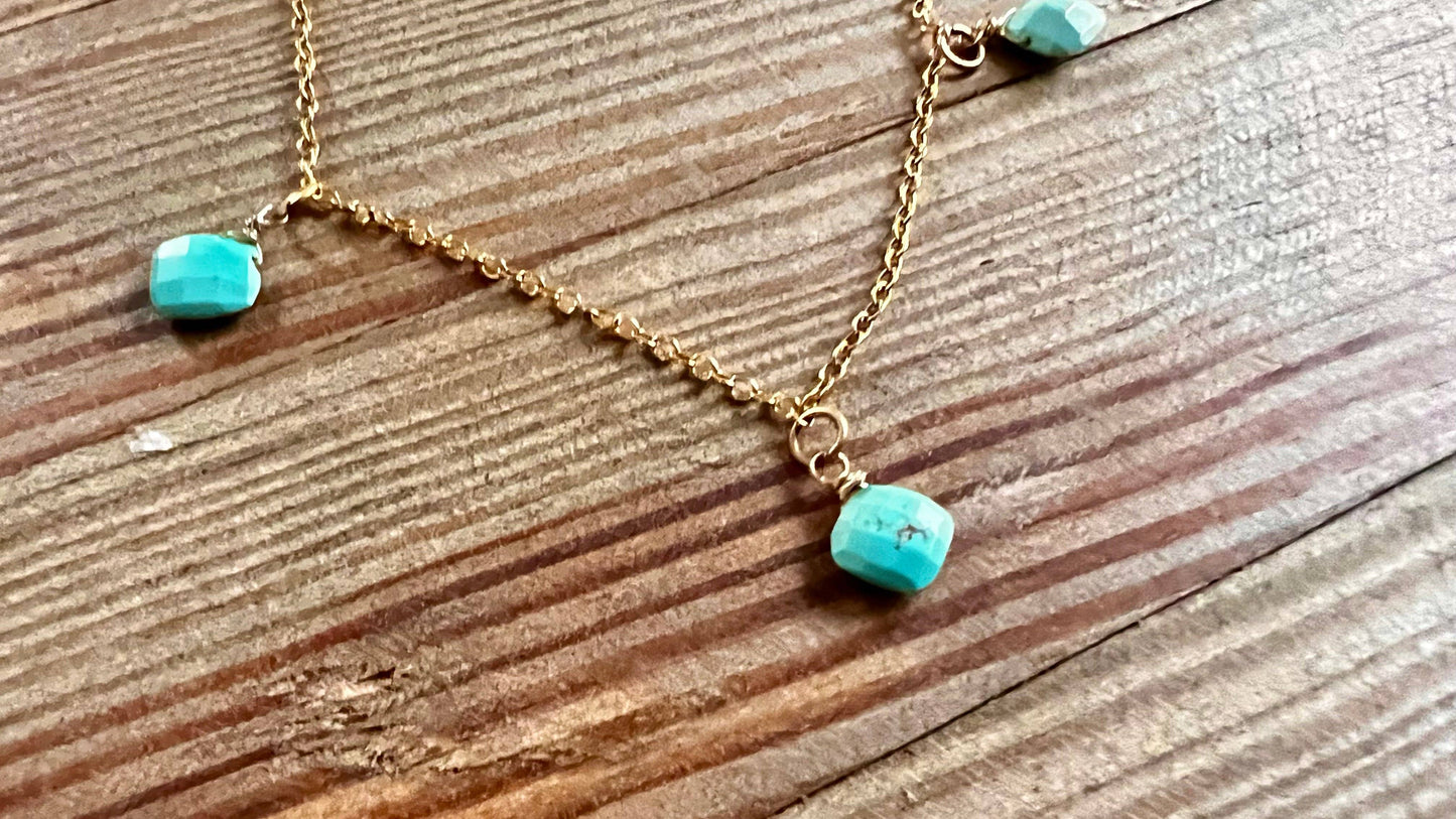 On Point- turquoise gold chain necklace