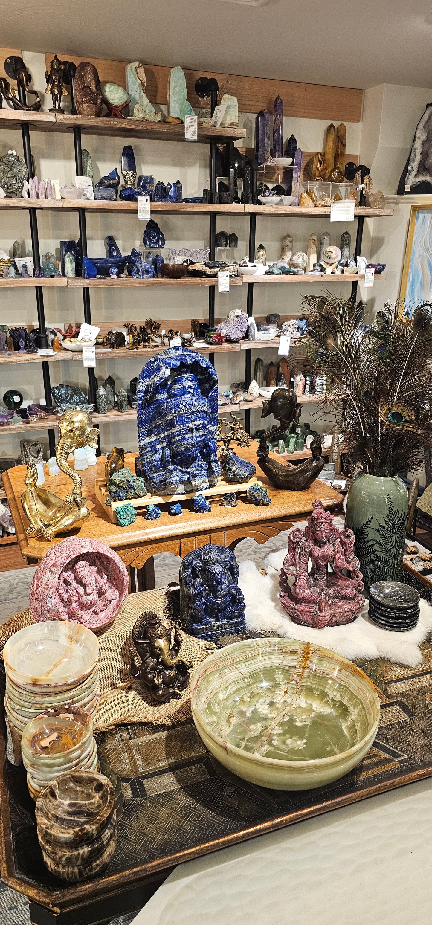 Rhodonite Tara Statue Carving