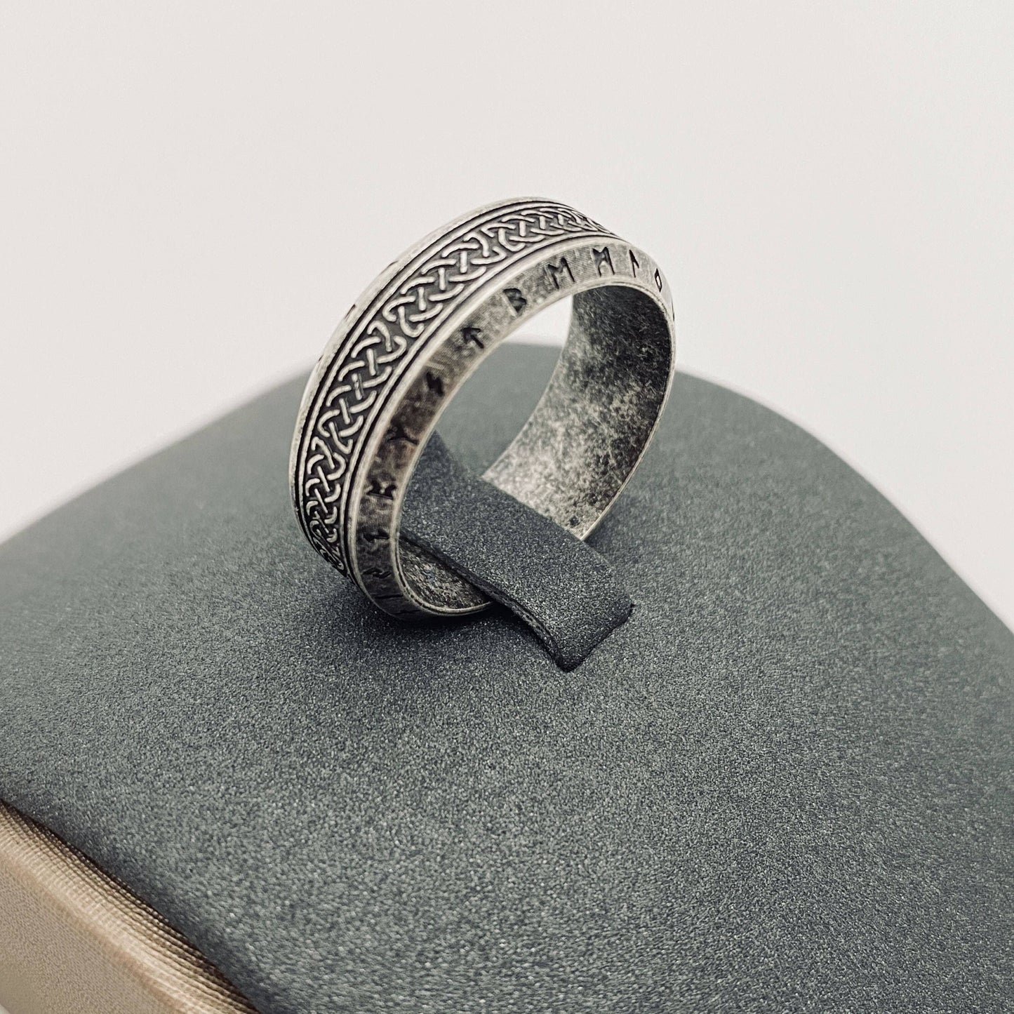 Men's Retro Viking Rune Celtic Knot Titanium Steel Ring Gold