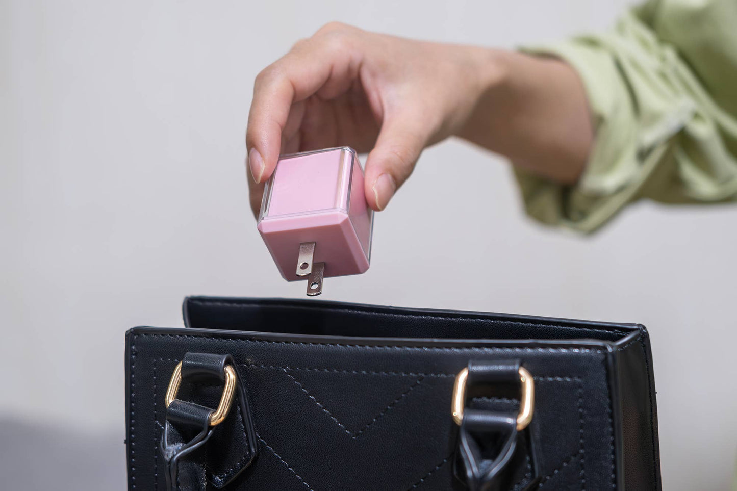 Rapid Wall Charger USB 20W Cubic Design - Retail Pack: Black