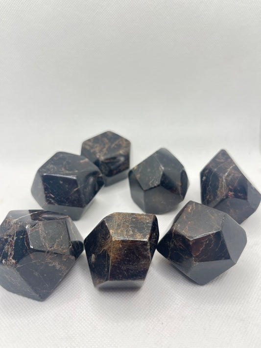 Garnet Polygon