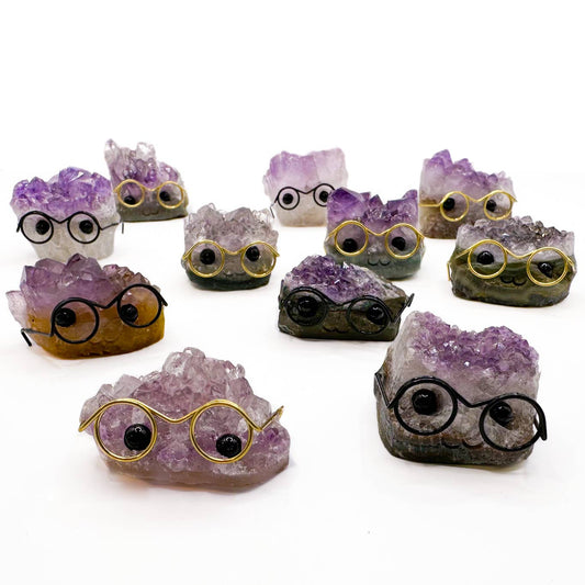 "Peepers" Pet Rock with Glasses
