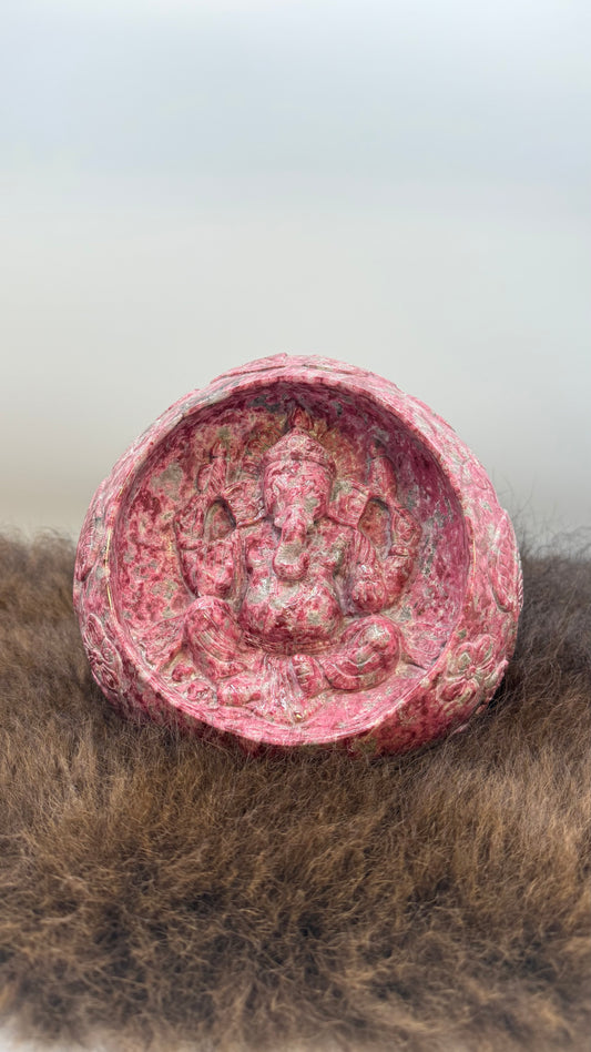 Thulite Ganesha in a cave with Intricate designs and symbols