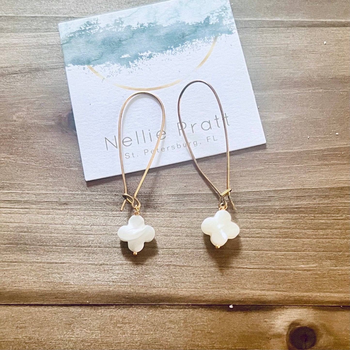 Stinking Cute dangle earrings 