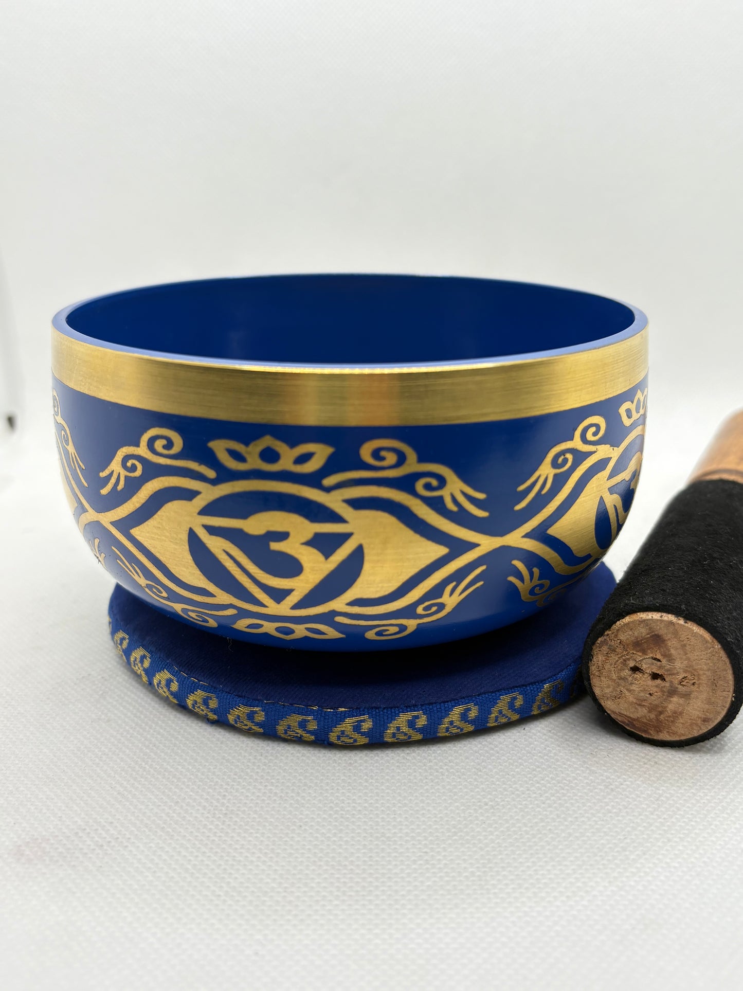 Chakra Tibetan Singing Bowl Medium Colored Boxes- Atma Buti