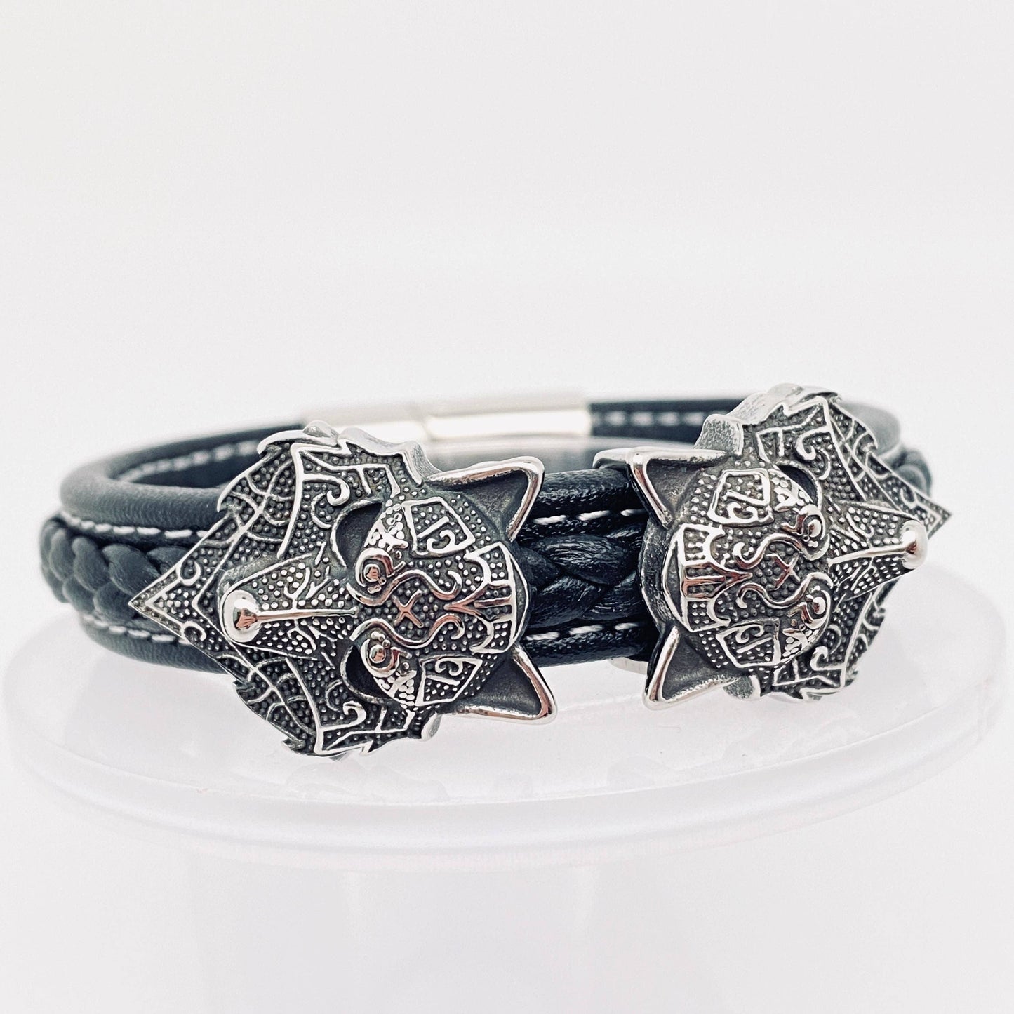 Stainless Steel Double Wolf Head Leather Bracelet 18CM