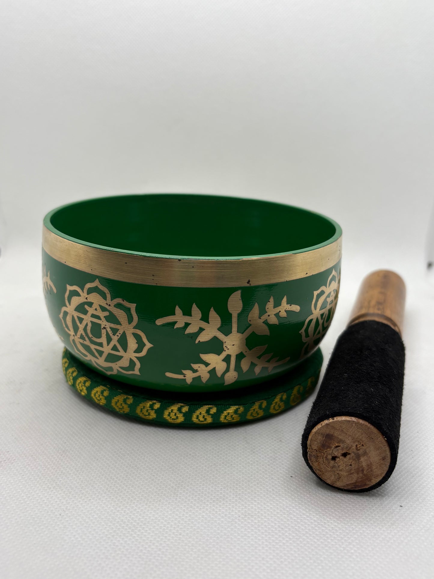 Chakra Tibetan Singing Bowl Medium Colored Boxes- Atma Buti