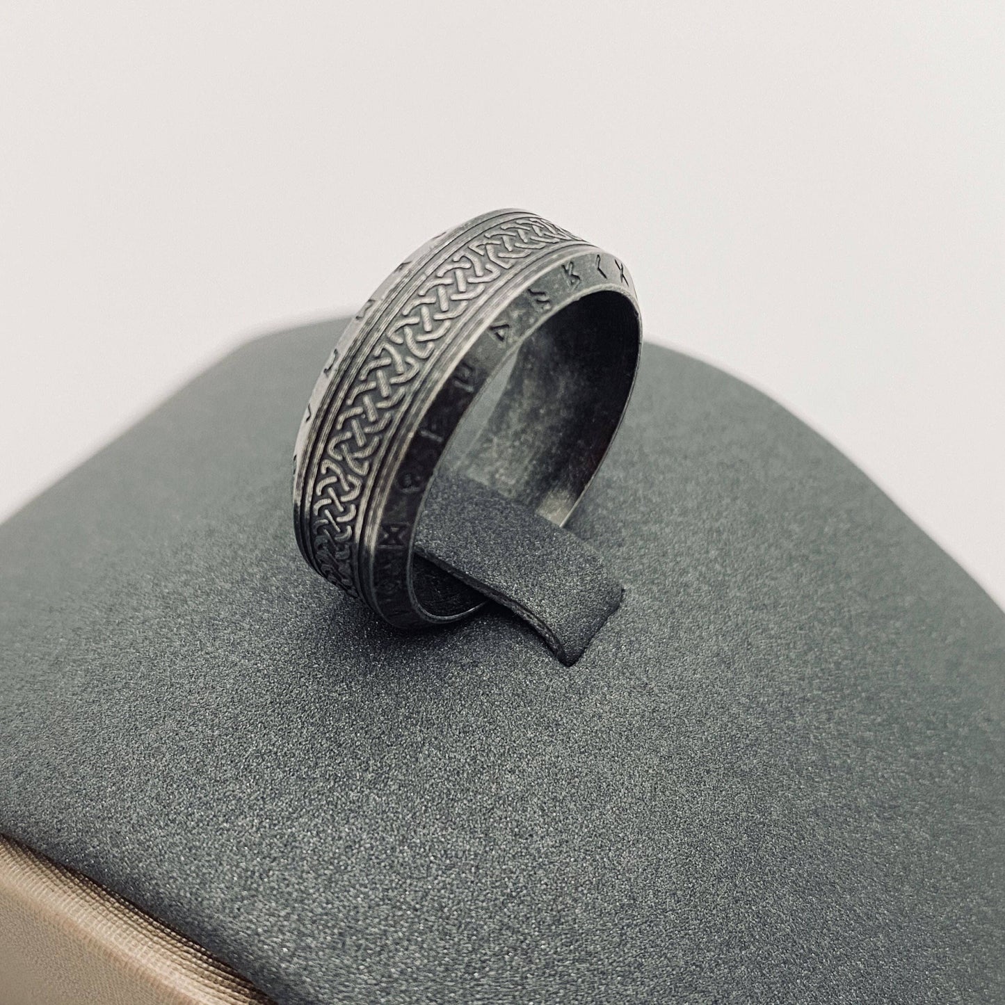 Men's Retro Viking Rune Celtic Knot Titanium Steel Ring Gold