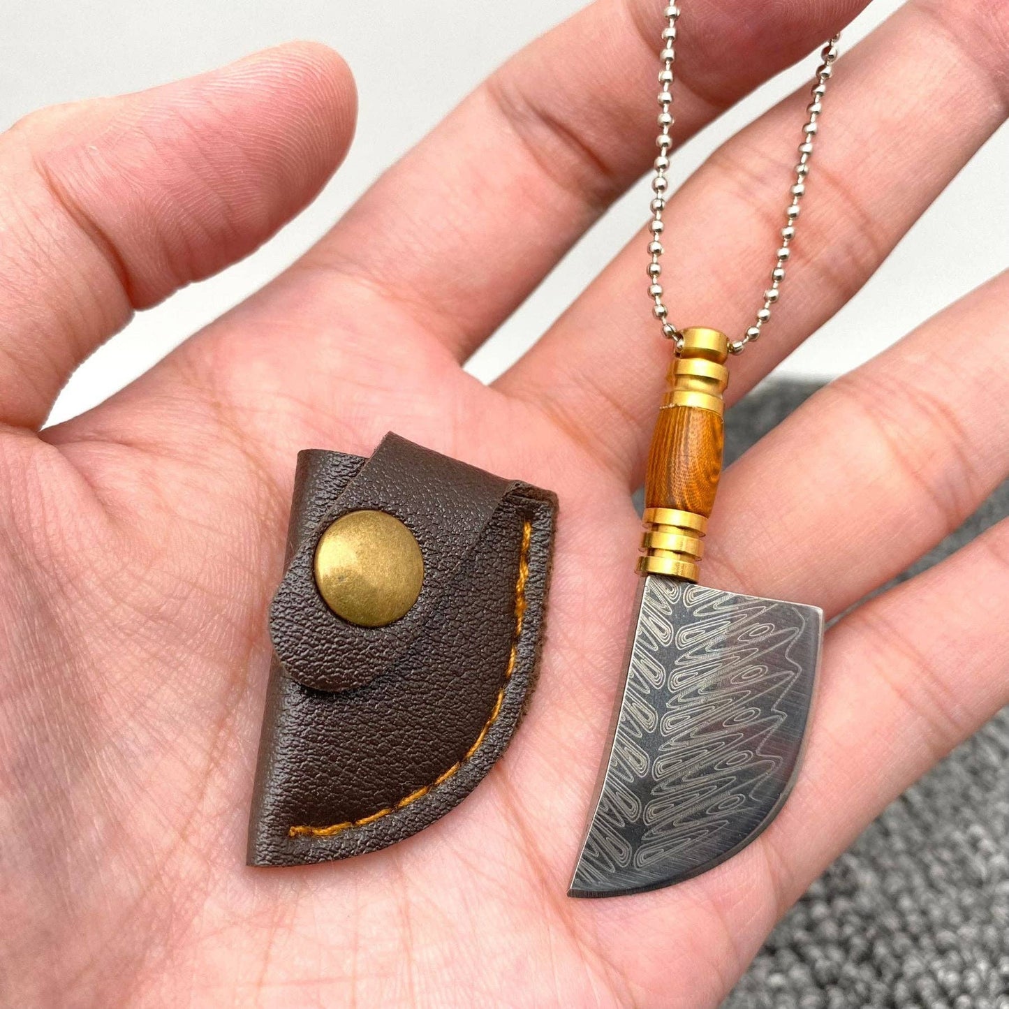 Laser Damascus Pattern Mini Portable Pocket Knife With Cover: Style A (resin brass)