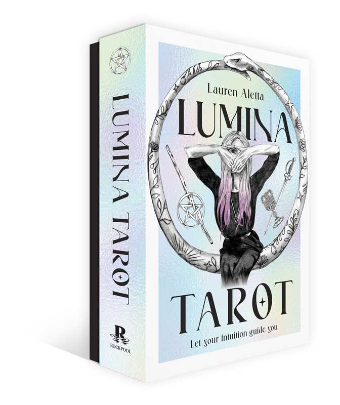 Lumina Tarot by Lauren Aletta: Flashcards; 184 pages / English
